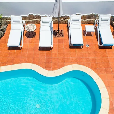Holiday White With Pool And 500m To Sea Corralejo